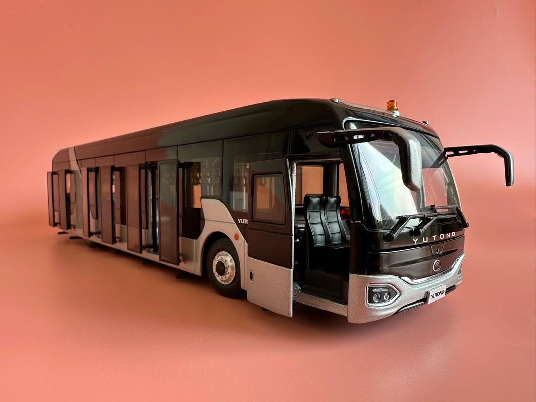 郑州宇通AB14E机场摆渡车 科技与实用的结合